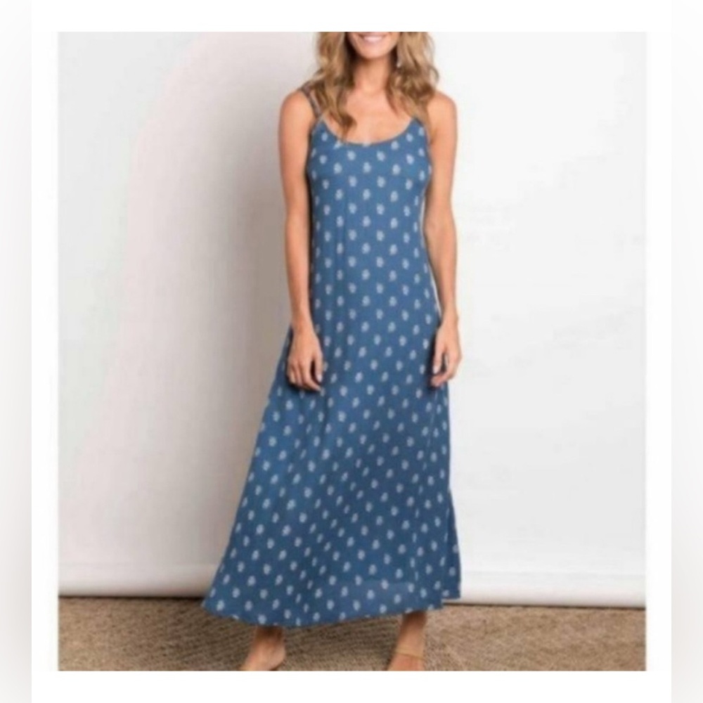 BEACHGOLD Blue Floral Maxi Dress size Large